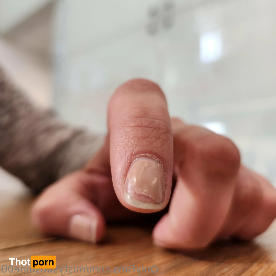 Giantess Misty 16032264