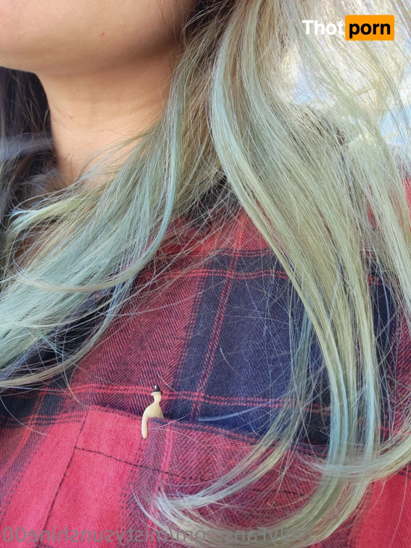 Giantess Misty 16048558