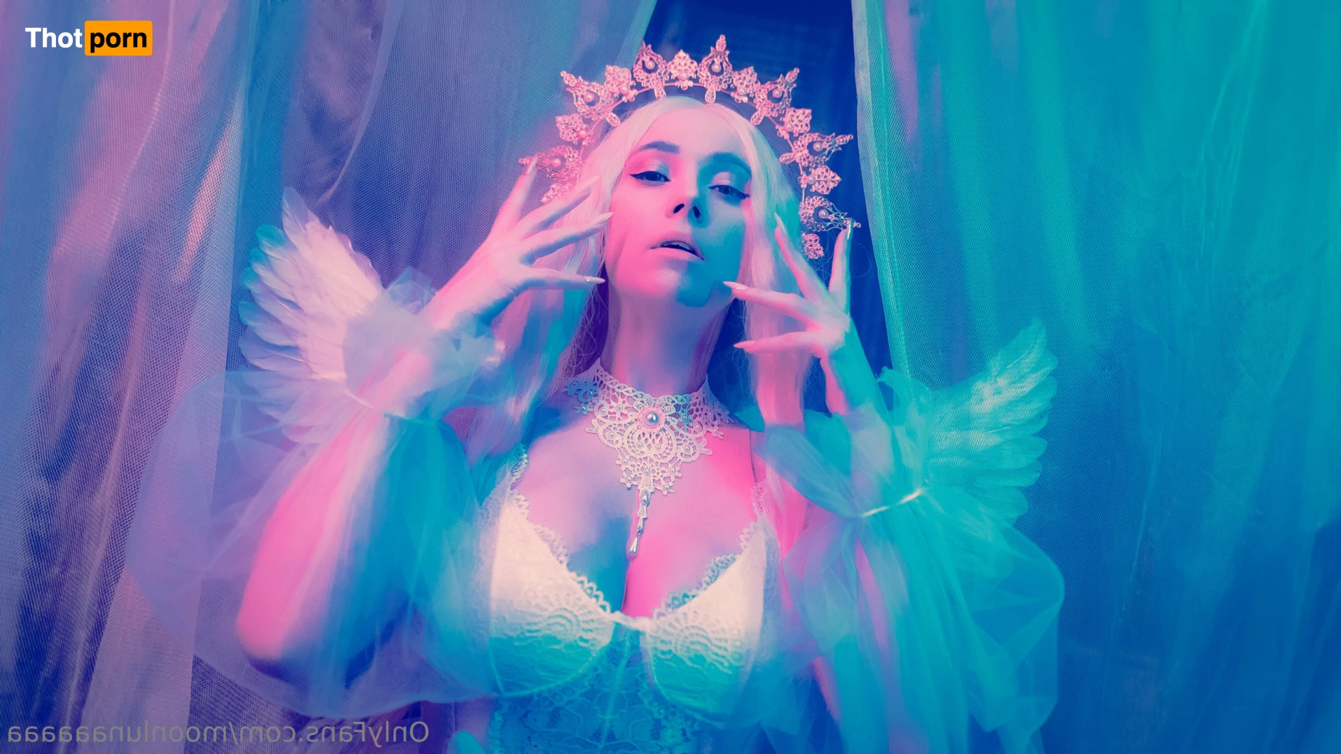 𝐋🌙𝐍𝐀 11026712