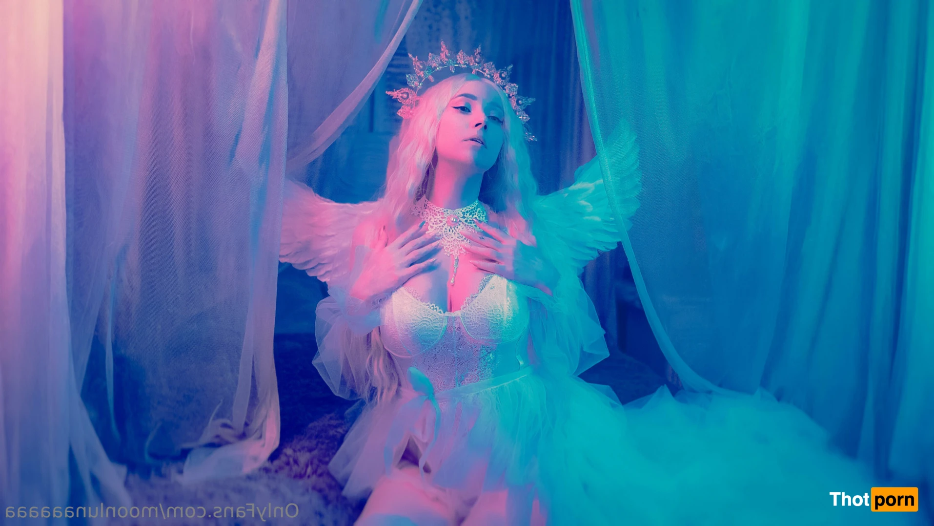 𝐋🌙𝐍𝐀 13757873