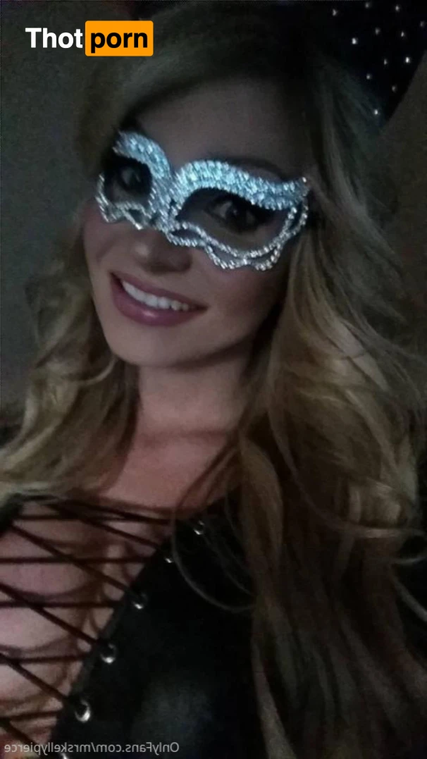 Kelly Pierce 15899400