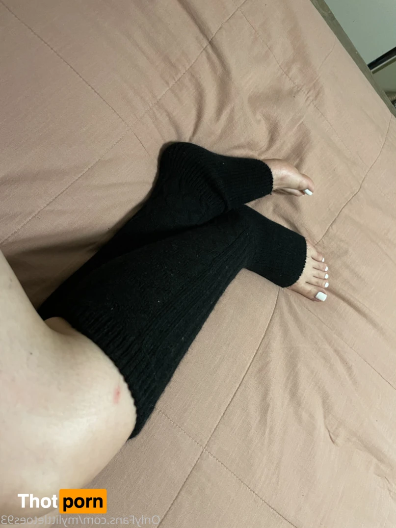 mylittletoes93 11912711