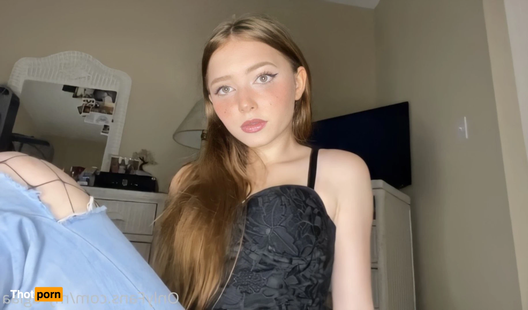 Princess Myra🍯 12996431