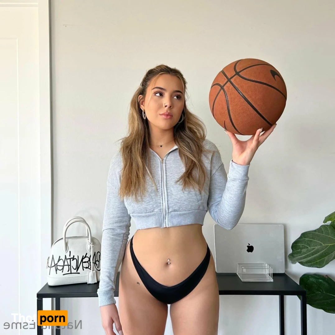 Natalia Esme 12092112