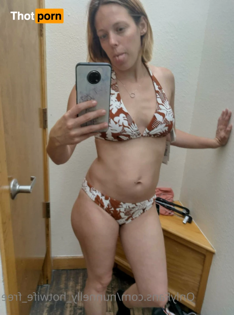 Nunnelly_Hotwife 16324502