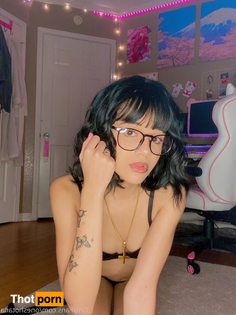 𝕬𝖓𝖆 16444544