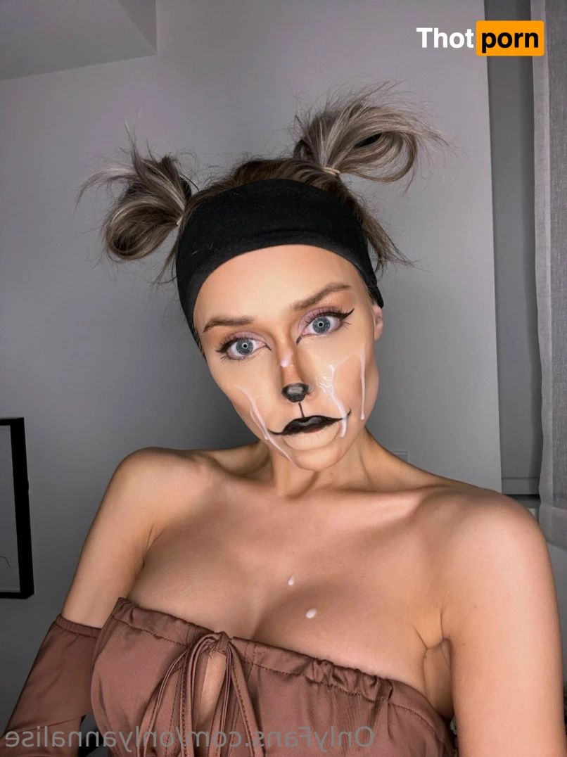 free annalise 11327095