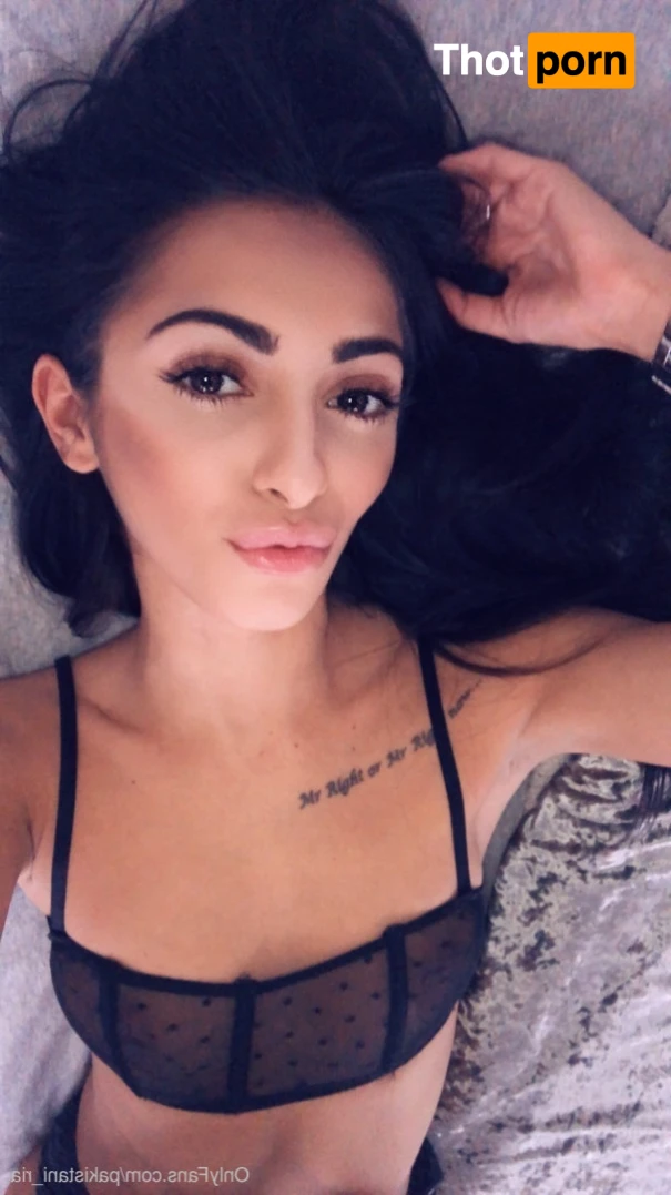 Pakistani_Ria 16539589