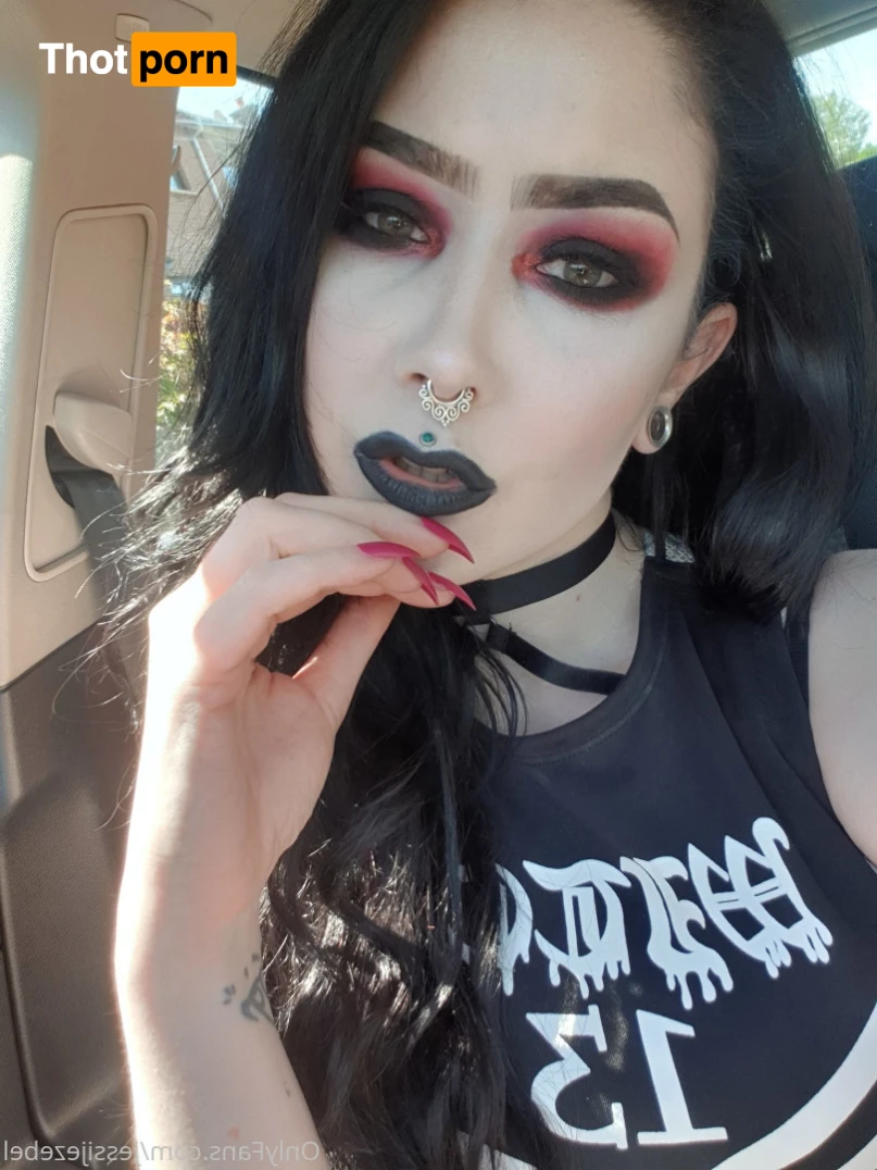 Petit Hotwife 13546495