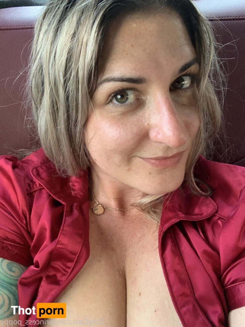 Princess Poppy (NO PPV) 16519542