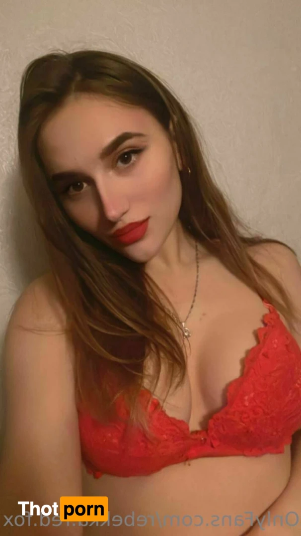 Rebekka red fox 11189819