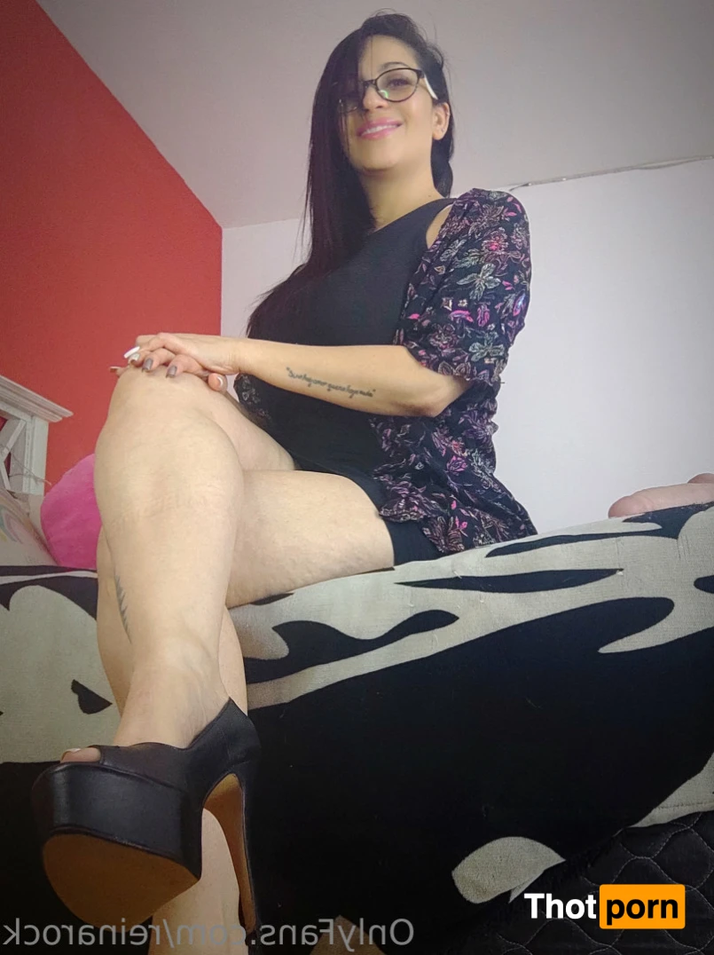 👑 REINA 👑 11056345