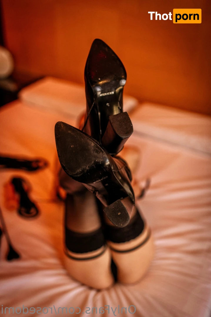 👠🍆𝓜𝓲𝓼𝓽𝓻𝓮𝓼𝓼 𝓡𝓸𝓼𝓮🍆👠 13476339