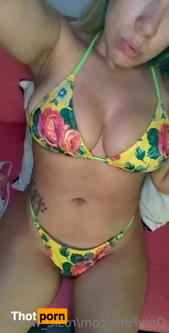 Wet pussy Rosie 🍌 11393280