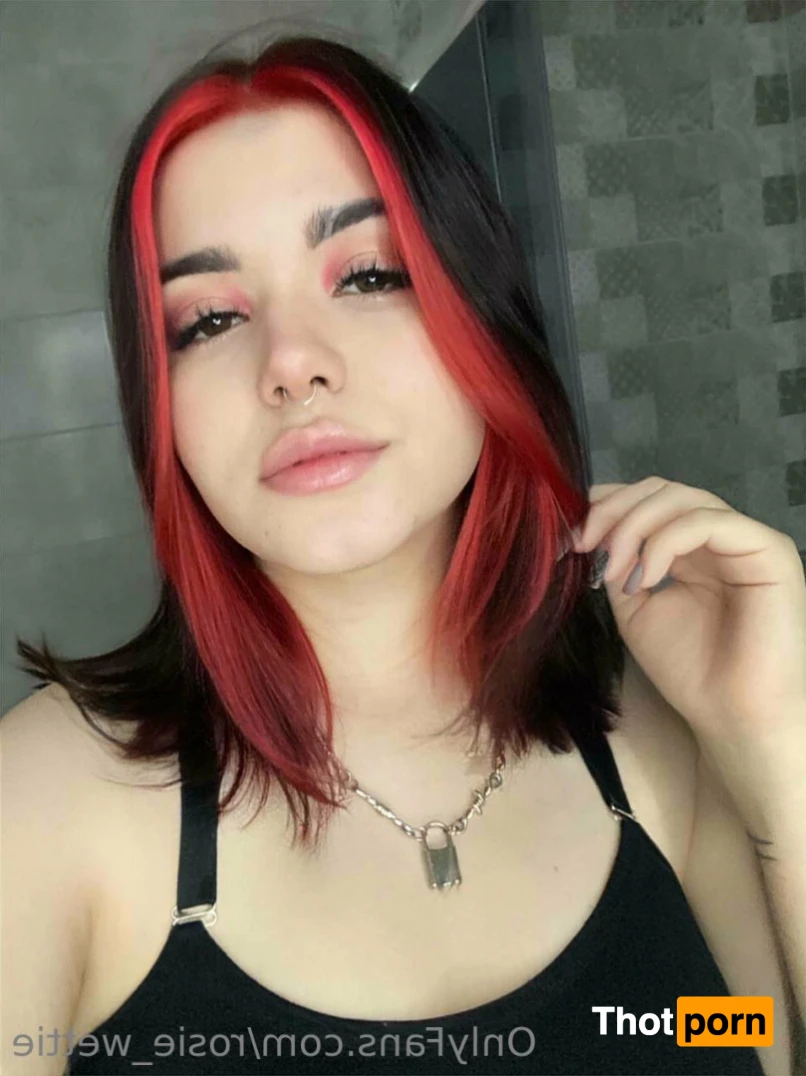 Wet pussy Rosie 🍌 11399980