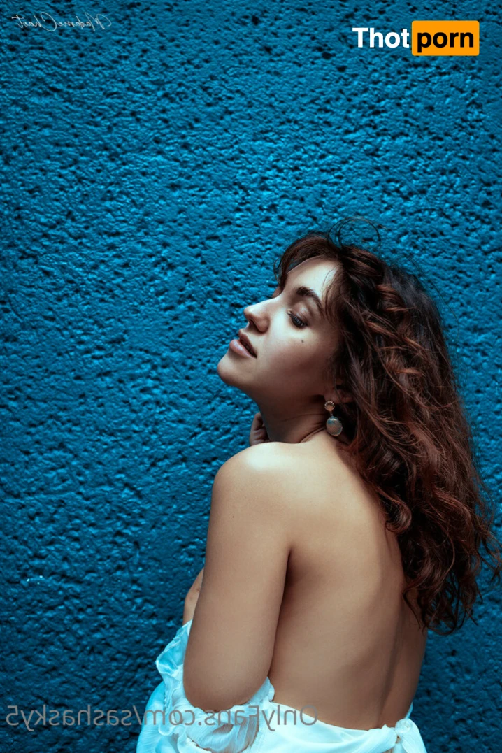 Annie Opium 13439761