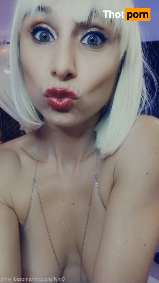 👑TempestLily👑 13056339