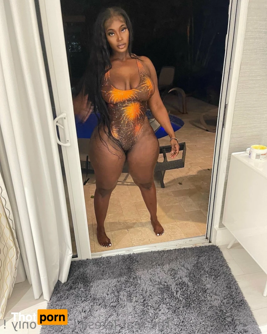 TeresaLavae 13005879