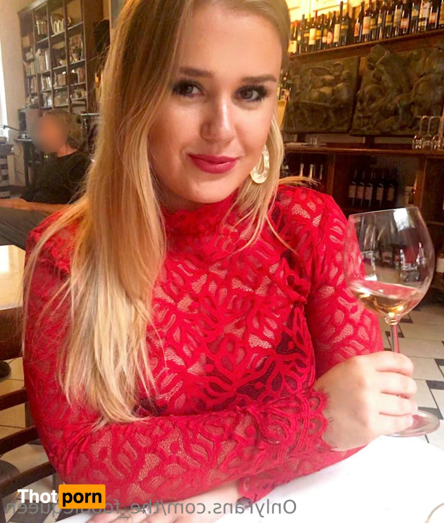 The Foodie Queen 👸🏼 🍋 12885657