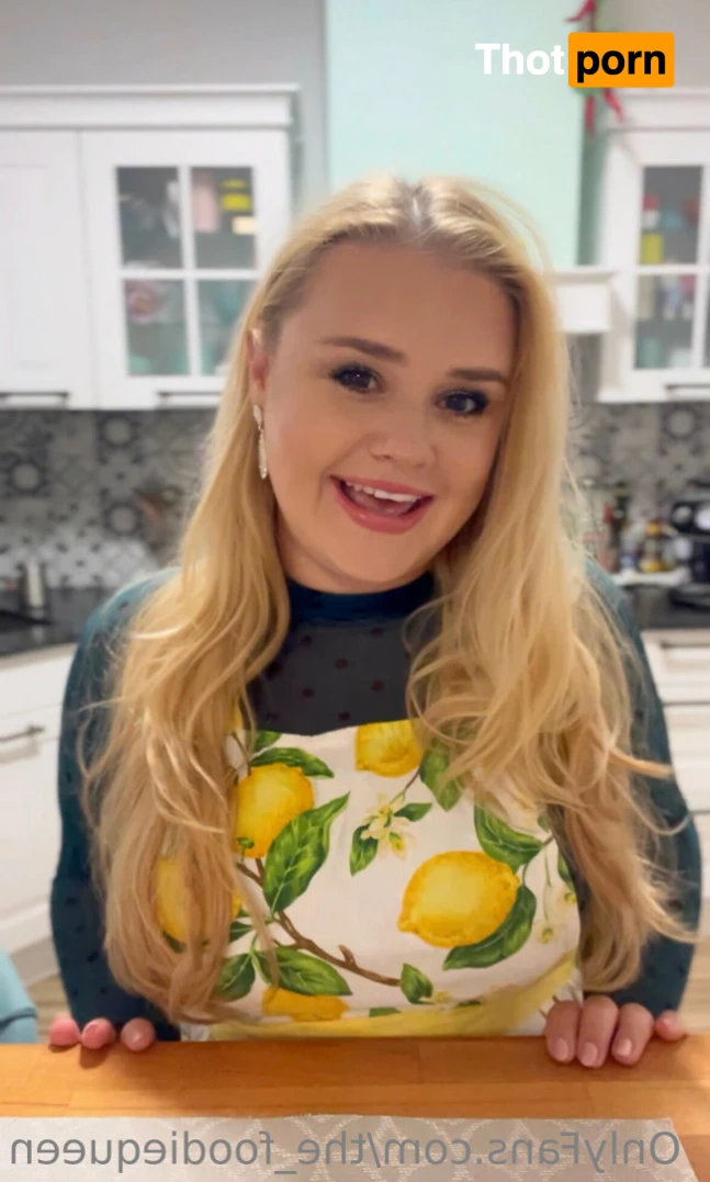 The Foodie Queen 👸🏼 🍋 12885702