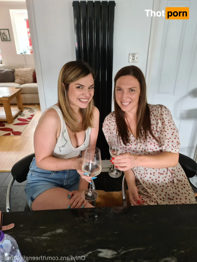 🇬🇧🌹 Kathryn Rose 🌹 🇬🇧 12847971