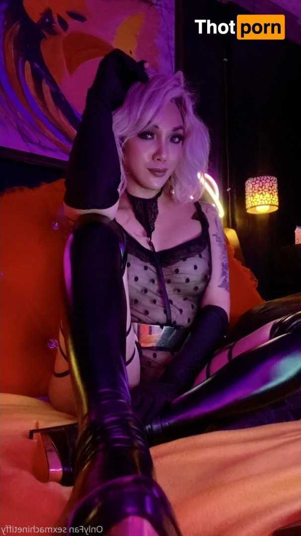 TITILLATING  Tiffy 14413225