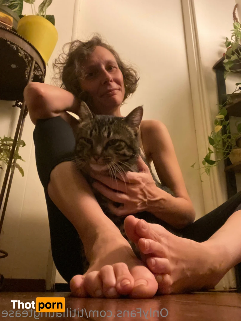 Titillating Tease 12783483