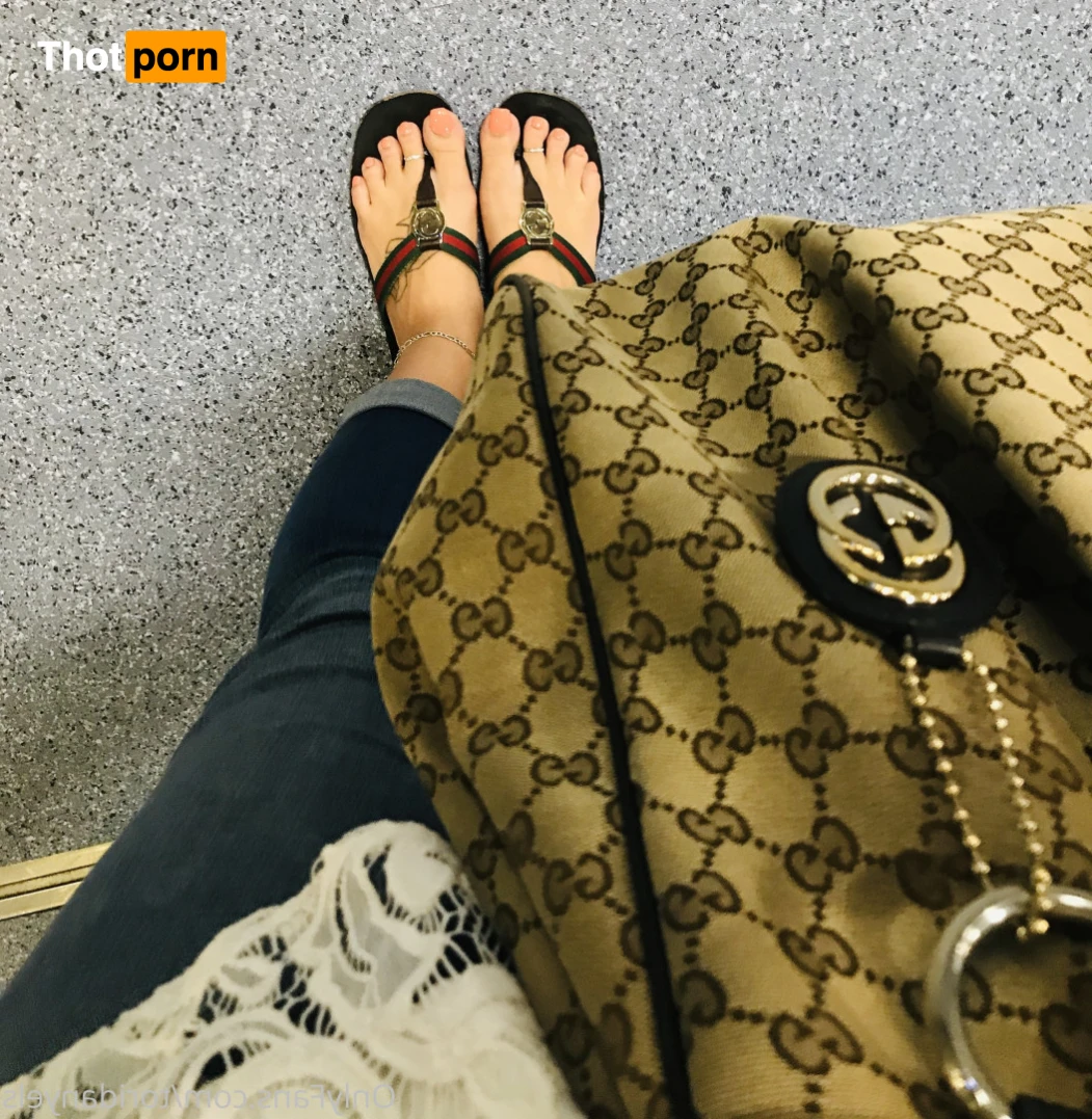 Tori Danyels Feet 12194052