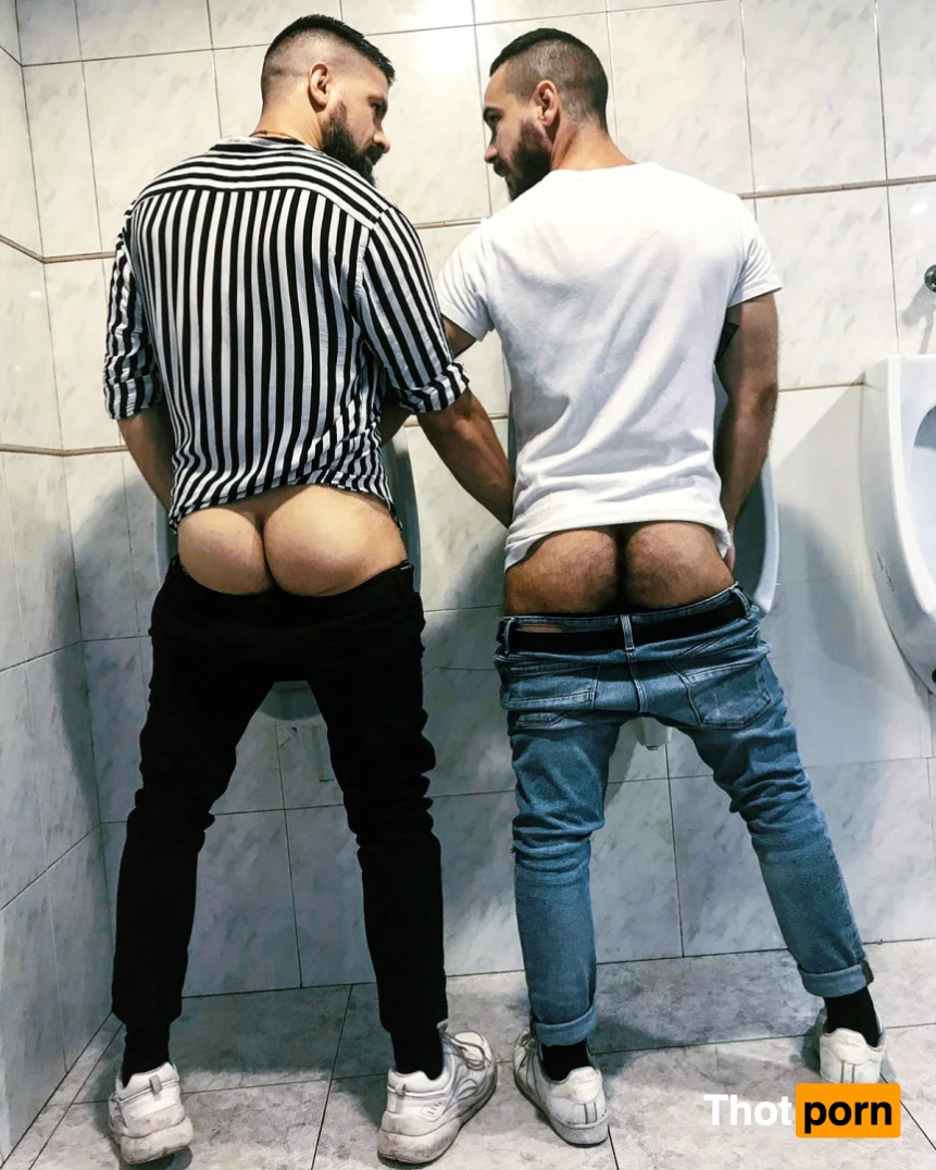 TwoGuysOneCam 12759151