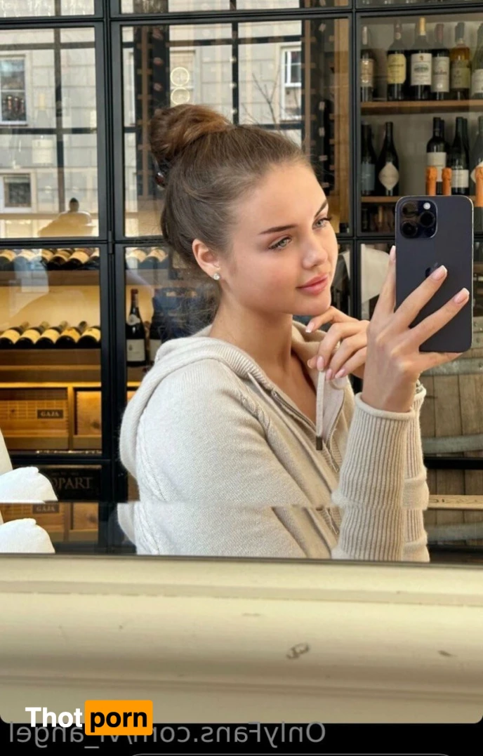 Little Princess 12711073