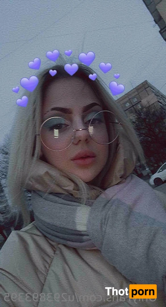 Viktoria Red 12628496