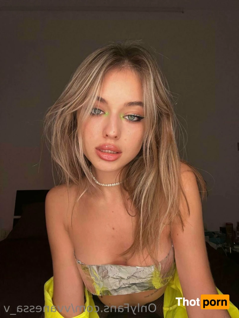 Vanessa❤️ 12625406