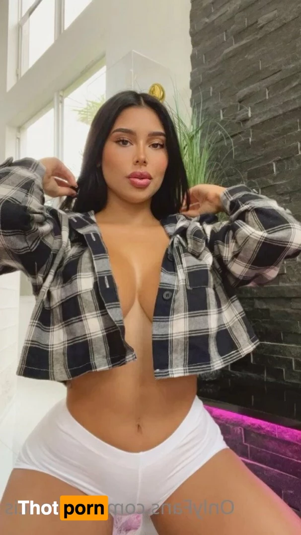 𝐌𝐢𝐚 𝐅𝐫𝐚𝐧𝐜𝐢𝐬 𝐎𝐟𝐟𝐢𝐜𝐢𝐚𝐥 1481282