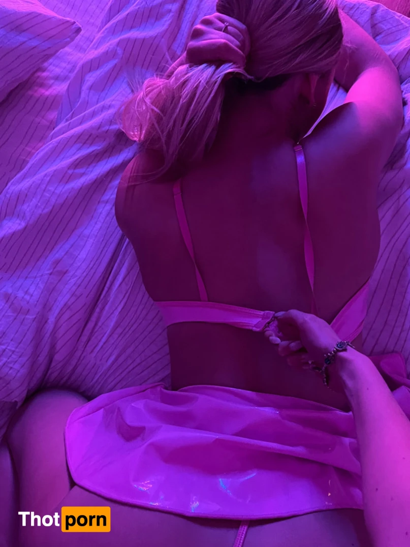 Abella Murr 12498727