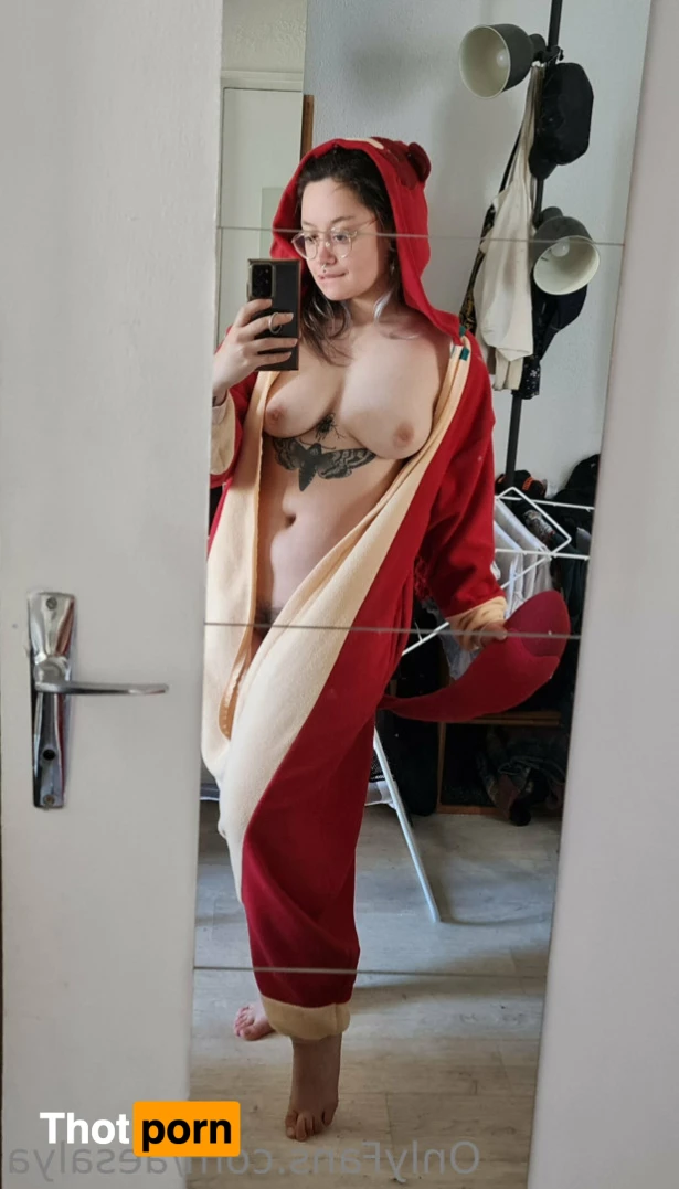 𝔄𝔢𝔰𝔞𝔩𝑦𝔞 12369020