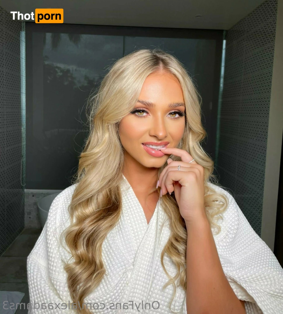 👑 Alexa Adams 12237278