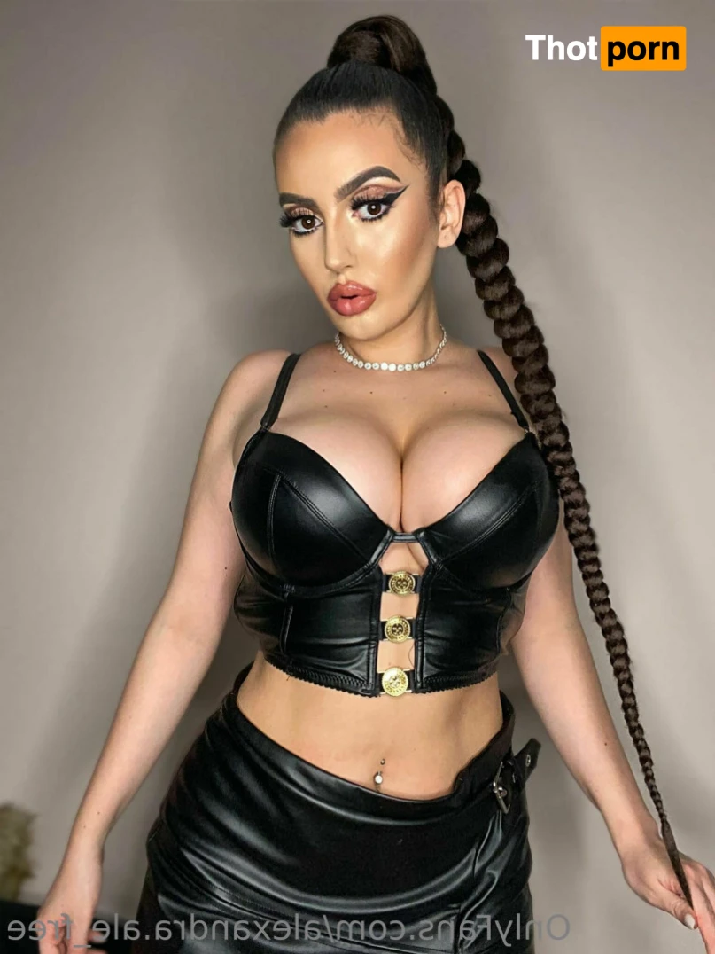 alecsandra.99FREE 12235043