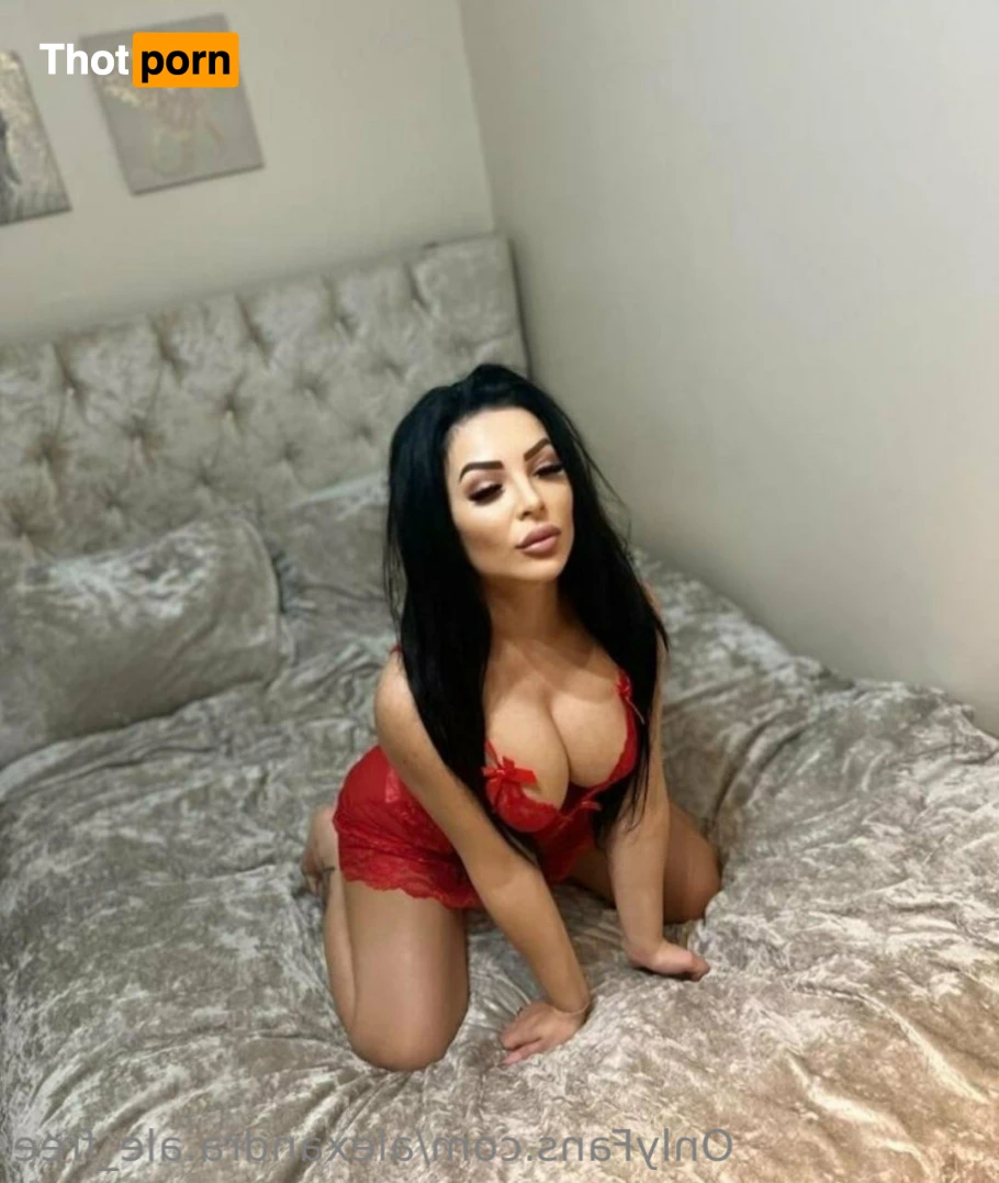 alecsandra.99FREE 12235397