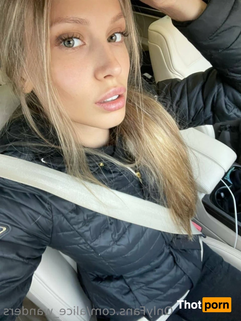 🍭Alice🍭 12149207