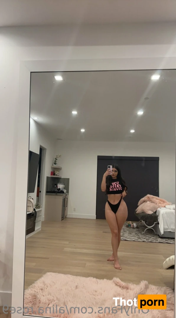 Alina Rose 🌹 12012250