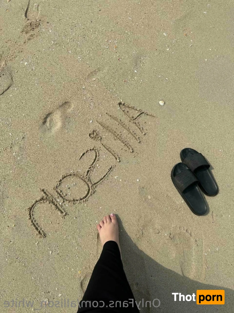 allison_white 11947326