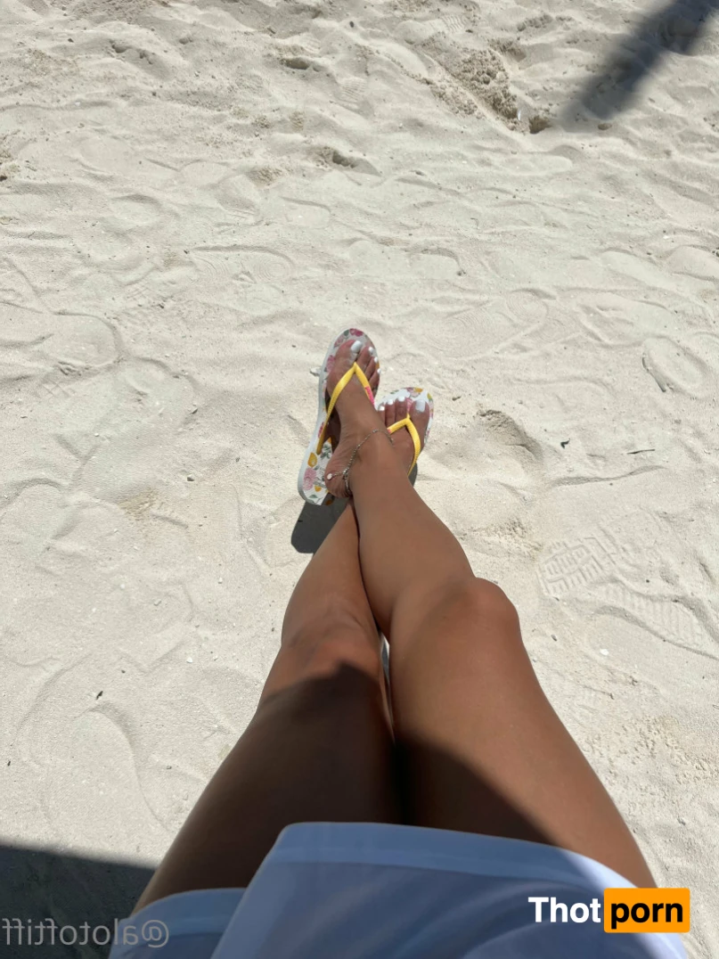 t i f f a n y 11899380