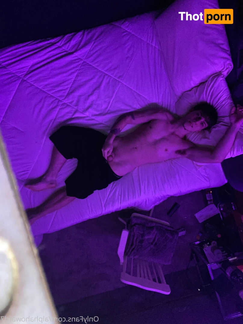 Alpha Howard 15350236