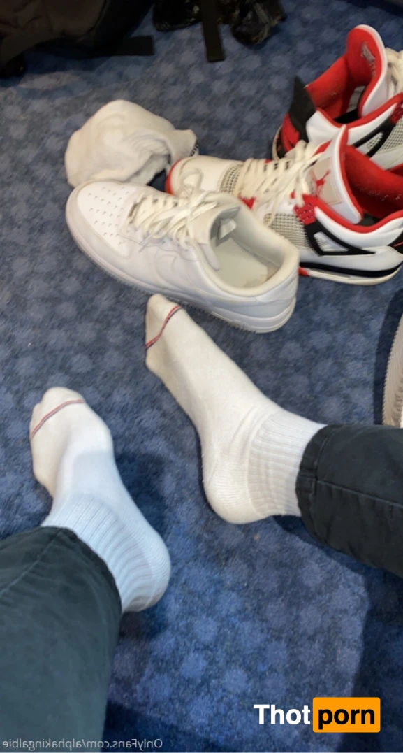 Findom Albert 6’4 15349802