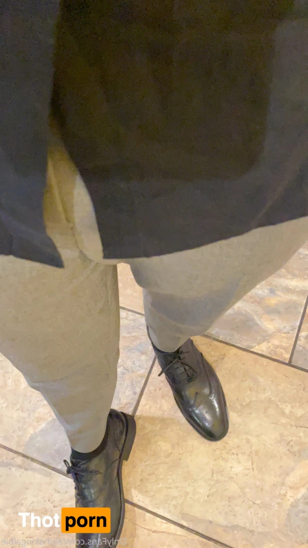 Findom Albert 6’4 15349937