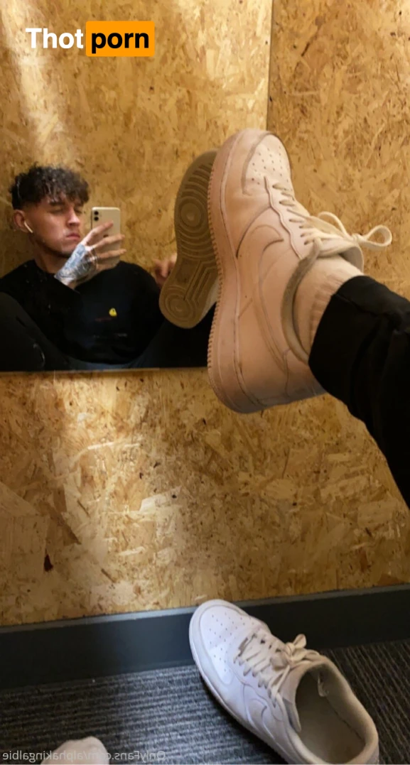 Findom Albert 6’4 15350031