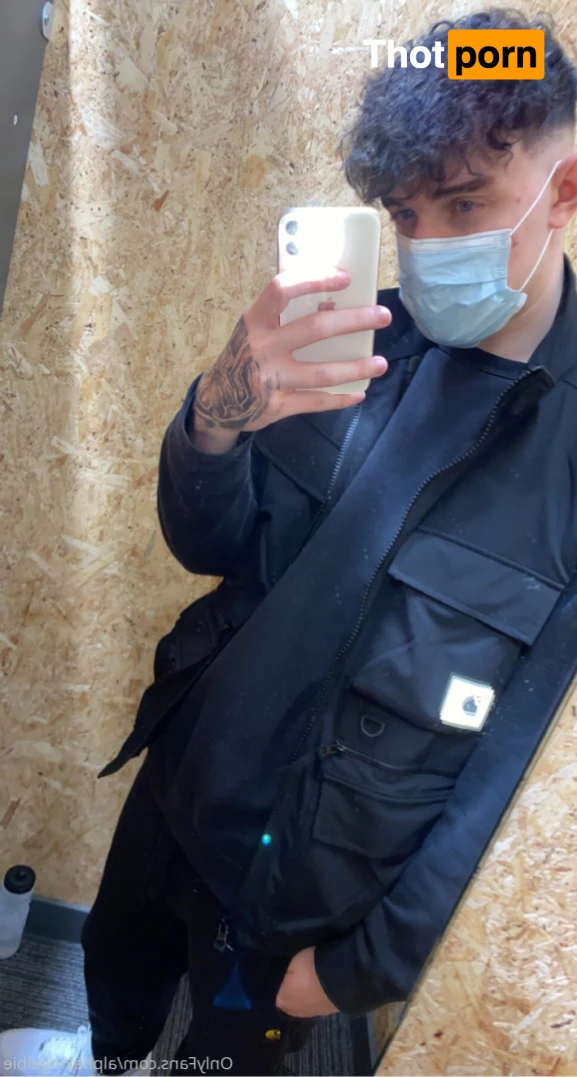 Findom Albert 6’4 15350110