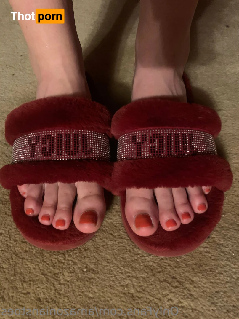 Amazonian’s Feet Toes &amp; Soles 15343697