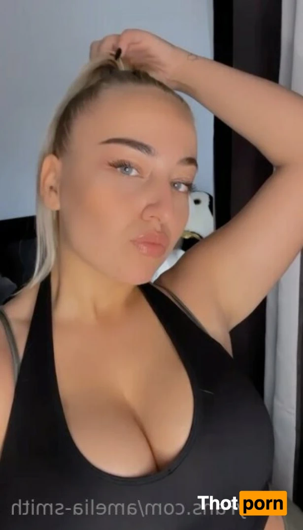 amelia-smith 11696998