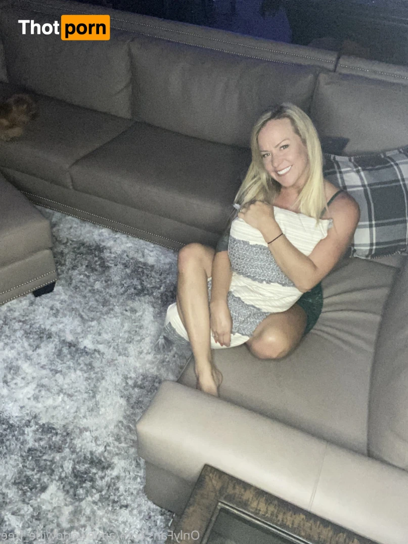 Amie World Wide 11677674